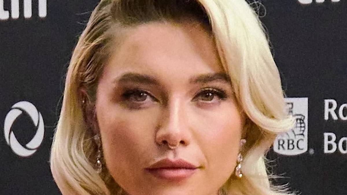 Florence Pugh portrait and relationship reporting