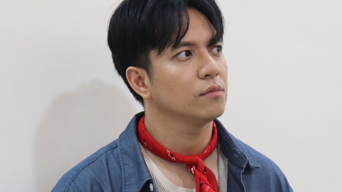 KZ Tandingan and TJ Monterde portrait