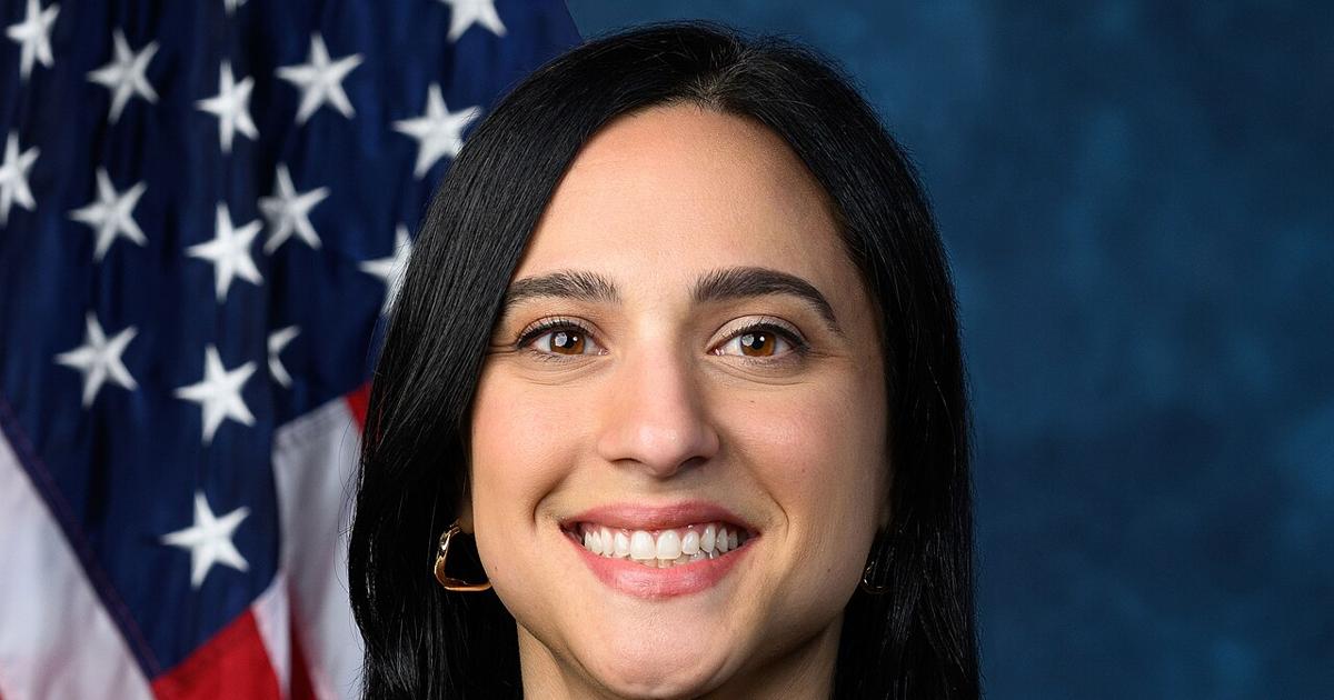 Representative Yassamin Ansari official portrait